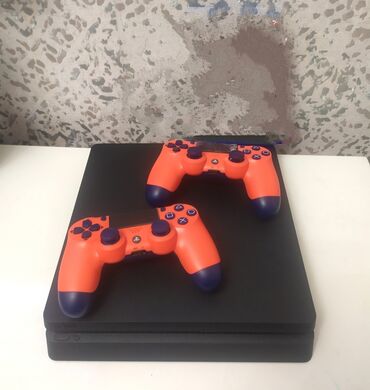 sony playstation 4 qiymeti: PlayStation 4 slim 500 gb, 2 ədəd təzə pult . Oyunsuz . 400 AZN qiymət