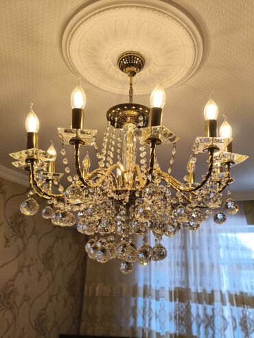 Xalçalar: Çılçıraq, 10 və daha çox lampa, Xrustal