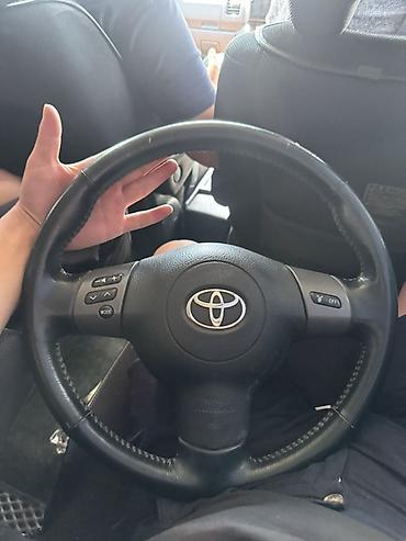 Руль Toyota с кнопками управления - Оригинальный кожаный