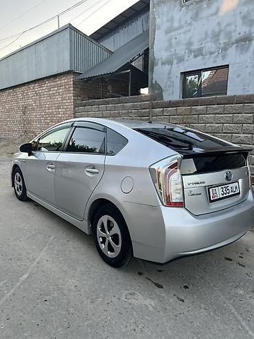 карина тайота: Toyota Prius: 2015 г., Гибрид, Хэтчбэк — 3