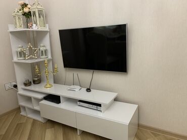 Tumbalar: Tv stend ela veziyyetde. В идеальном состоянии, без царапин, могу еще
