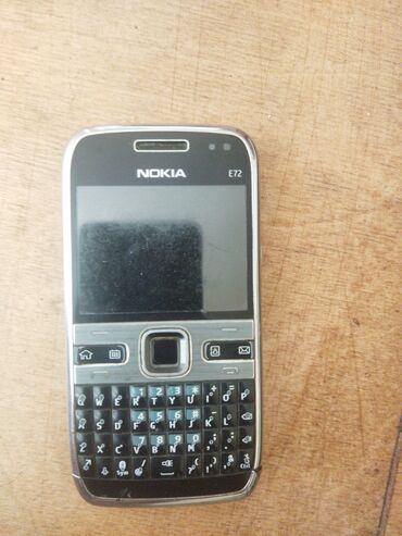 Nokia: Nokia E72, 2 GB, rəng - Bej