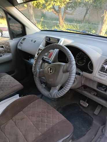Унаа сатуу: Honda Mobilio: 2003 г., 1.5 л, Автомат, Бензин, Вэн/Минивэн