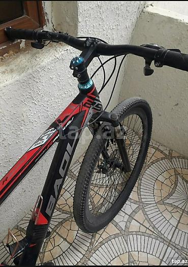 Kabax tekeri keceldi birde otracaxı boşdu lalafo.az -da Kabax tekeri keceldi birde otracaxı boşdu