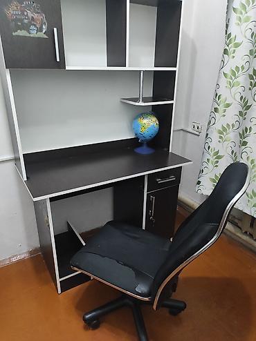 study table: Письменный стол с надстройкой (110х55х193) - Материал: ЛДСП в темном — 2