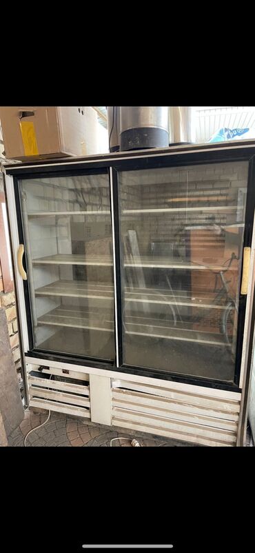 холодильник ветринный: В наличии