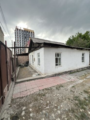 продаю дом село раздольное: 90 кв. м, 4 бөлмө, Унаа токтотуучу жай, Сарай, Забор, тосулган