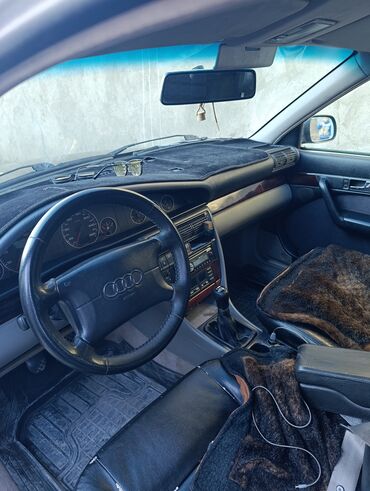 Audi: Audi A6: 1997 г., 2.6 л, Механика, Газ, Седан — 2