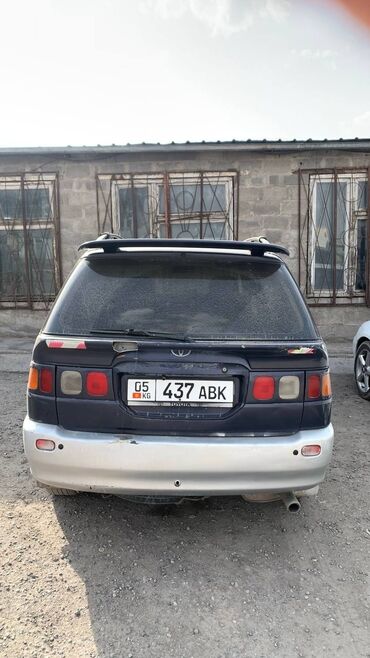 Toyota Ipsum: 1996 г., 2 л, Автомат, Бензин, Минивэн
