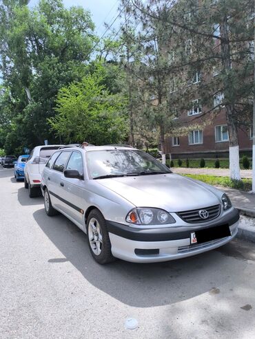 Toyota: Toyota Avensis: 2002 г., 1.8 л, Механика, Бензин, Универсал