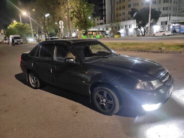 Daewoo: Daewoo Nexia: 2011 г., 1.6 л, Механика, Бензин, Седан