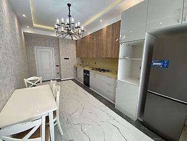 Kirayə mənzillər: İcarəyə verilir 3 otaqlı yeni tikili 160 m², Nəsimi r. Kateqoriya — 9