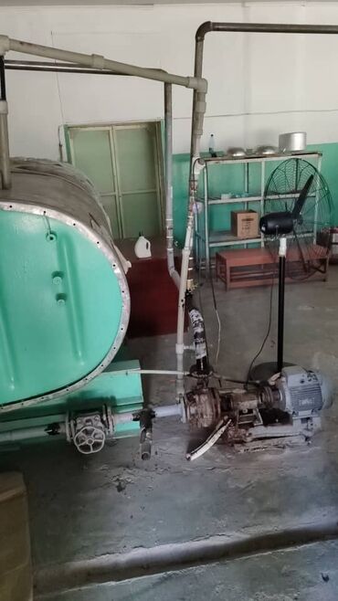 принтер для печати на атласной ленте: Продаётся линия для разлива воды, Китай