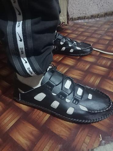 Кроссовки и спортивная обувь: Мужская обувь – кроссовки и летние сандалии - Кроссовки: классическая — 4