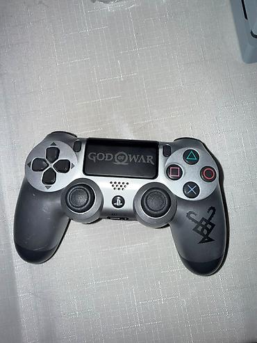 playstation edition: Ps4 pro god of war limited edition — 2