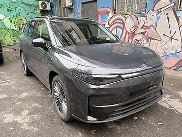 Продажа авто: Lixiang L8: 2024 г., Электромобиль — 2