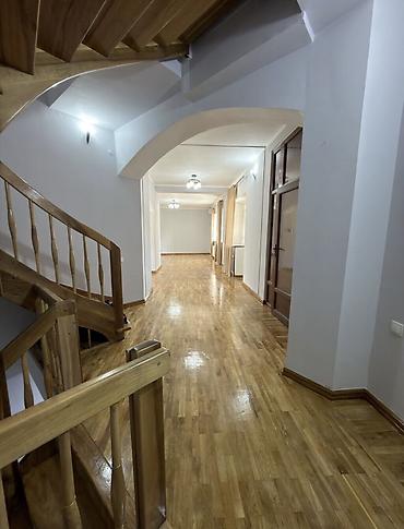 Долгосрочная аренда домов: 350 м², 6 комнат и более, Таш-Рабат ТРЦ — 33