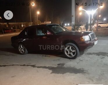 Mercedes-Benz: Mercedes-Benz 190 (W201): 2 l | 1992 il Sedan — 4