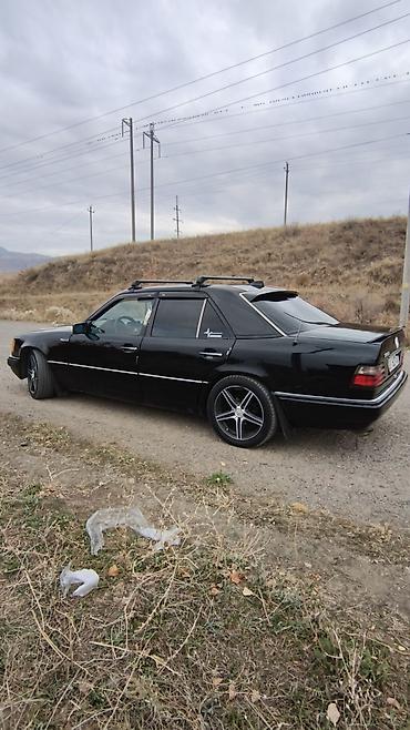 бампер на мерс 124: Mercedes-Benz W124: 1994 г., 2.8 л, Автомат, Бензин, Седан — 1