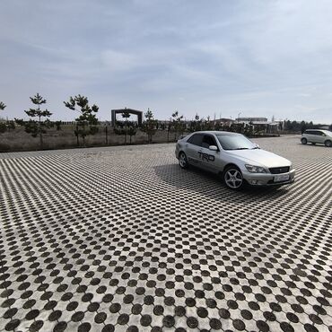 обвес на марк 2: Toyota Altezza: 2001 г., Седан