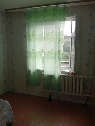 2ком кв продажа: 2 бөлмө, 50 кв. м, 107-серия, 2 кабат, Косметикалык ремонт