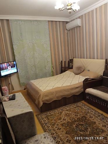 panel evler: Ev 1 otaqlidi içindeki eşyalarla birge kiraye verilir. bina yeni — 10