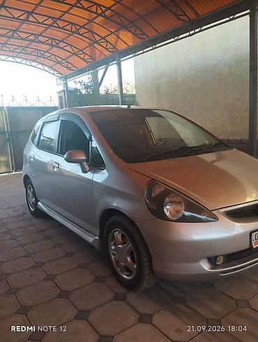 fit 2004: Honda Fit: 2002 г., 1.3 л, Автомат, Бензин, Хэтчбэк — 1