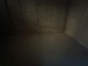 Продажа другой коммерческой недвижимости: Продаю цокольное коммерческое 85 кв помещение, высота потолков 5 — 9