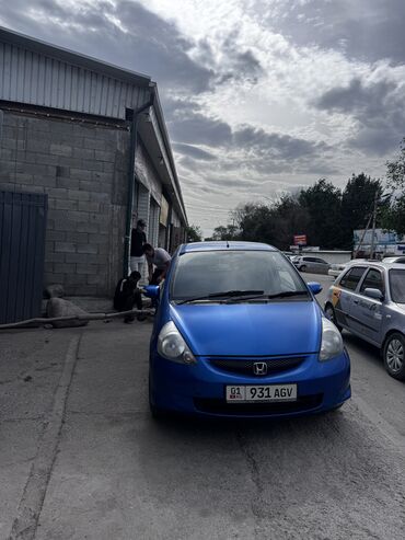 corolla runx: Ижарага берем: Жеңил унаа, Такси үчүн