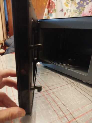 Mikrotalasne rerne: Mikrotalasna Gorenje za delove.Neispravna,ukljucio sam al je pocelo na lalafo.rs — 3 Mikrotalasne rerne: Mikrotalasna Gorenje za delove.Neispravna,ukljucio sam al je pocelo — 3