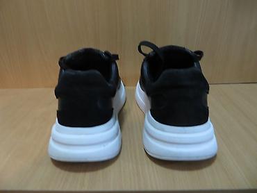 Patike: GUESS br 44 28cm unutrasnje gaziste stopala, patike dobijene iz vana — 4