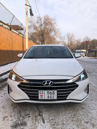 Hyundai: Hyundai Elantra: 2018 г., 2 л, Автомат, Бензин, Седан