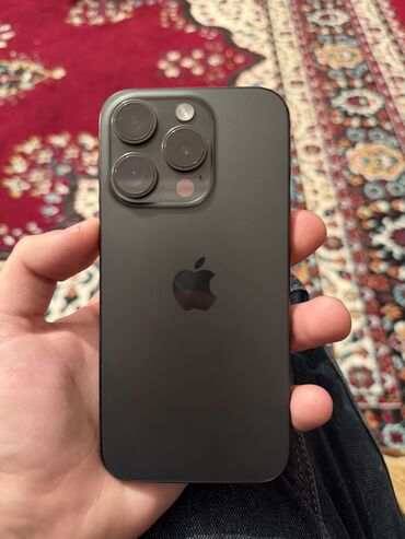 Apple iPhone: IPhone 15 Pro, 256 GB, Qara, Simsiz şarj, Face ID — 9