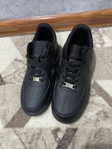 all stars: Мужские кроссовки, 40, Nike, Новый, цвет - Черный