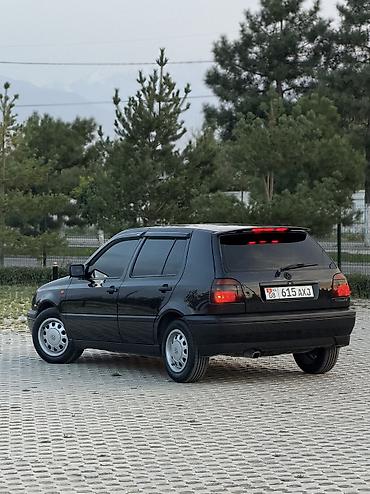 devo matiz: Volkswagen Golf: 1993 г., 1.8 л, Механика, Бензин, Хэтчбэк — 4