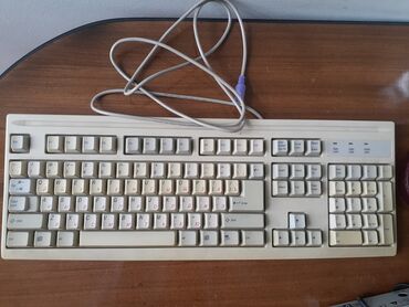 klaviatura mouse: Klaviatura tam işlek. Malaysia istehsali