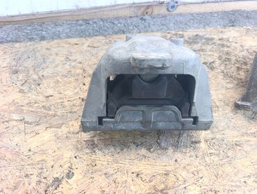 Подушки мотора: Подушка мотора Mercedes-Benz 2002 г., Б/у, Оригинал, Германия — 8