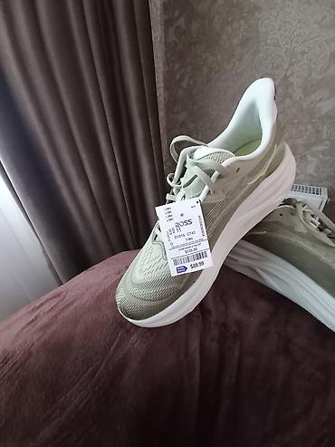 idman maykası: Məhsul: HOKA ONE ONE Sky Flow Wide kişi qaçış krosovkası – Model: Sky — 6