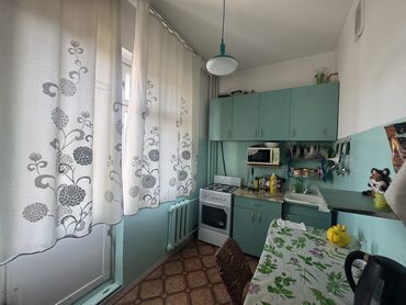 продажа квартир срочно: 1 комната, 35 м², 106 серия, 5 этаж, Косметический ремонт