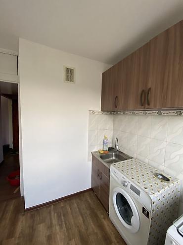 октябрьская: 2 комнаты, 43 м², 10 мкр 104 серия, 4 этаж, Свежий ремонт — 1