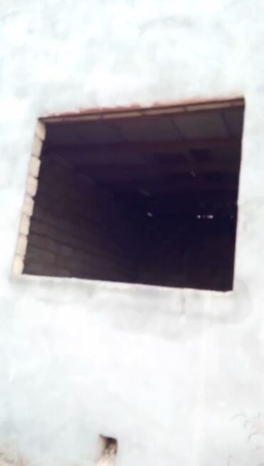 Bağ evlərinin satışı: Gəncə, 200 kv. m, 4 otaqlı, Hovuzsuz, Kommunal xətlər qoşulmayıb — 1