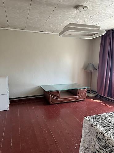 Долгосрочная аренда домов: 50 м², 3 комнаты — 6