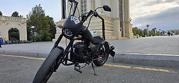 ses bogucu: Bobber/Chopper üslublu xüsusi yığma motosiklet - Mat qara dizayn — 1