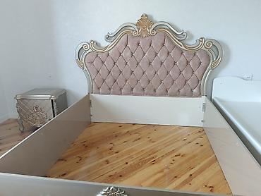 ikiqat carpayı: Klassik üslubda tam yataq otağı dəsti Komplekt: - Geniş 6 qapılı — 2
