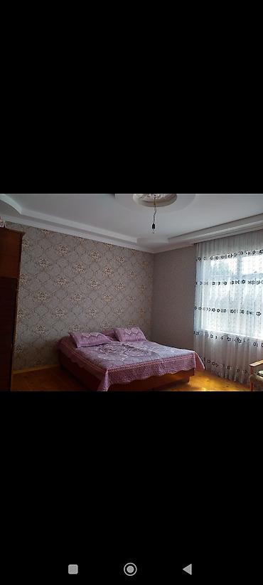 Uzunmüddətli kirayə mənzillər: Həyətyanı torpaq sahəsi 1 hektardır. Həyətdə bir böyük tövlə, 3 dam, 1 — 3