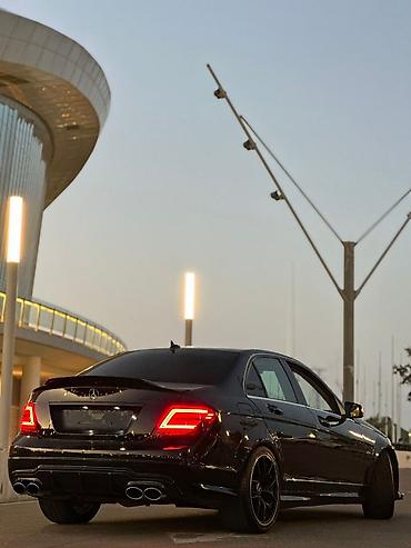 cls 63 amg: Mercedes-Benz C-Class: 1.8 l | 2012 il Sedan — 7