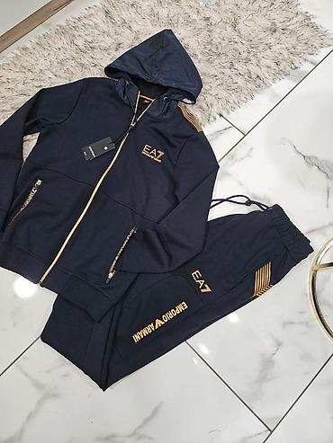 Trenerke: Komplet trenerka Vrhunski kvalitet Velicine S m l xl xxl Cena 5800 — 21