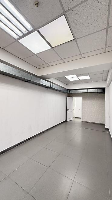 аренда мест бишкек: Аренда офисов, 30 м², В бизнес центре, 1 линия — 2