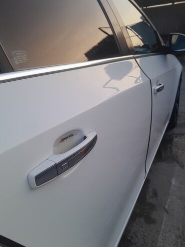 Chevrolet: Chevrolet Cruze: 1.8 l | 2013 il 214791 km Sedan — 14