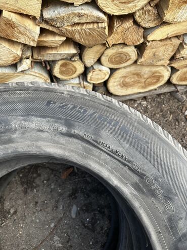 Шины: Шины 275 / 60 / R 18, Лето, Б/у, Комплект, Внедорожные (АТ/МТ), Michelin